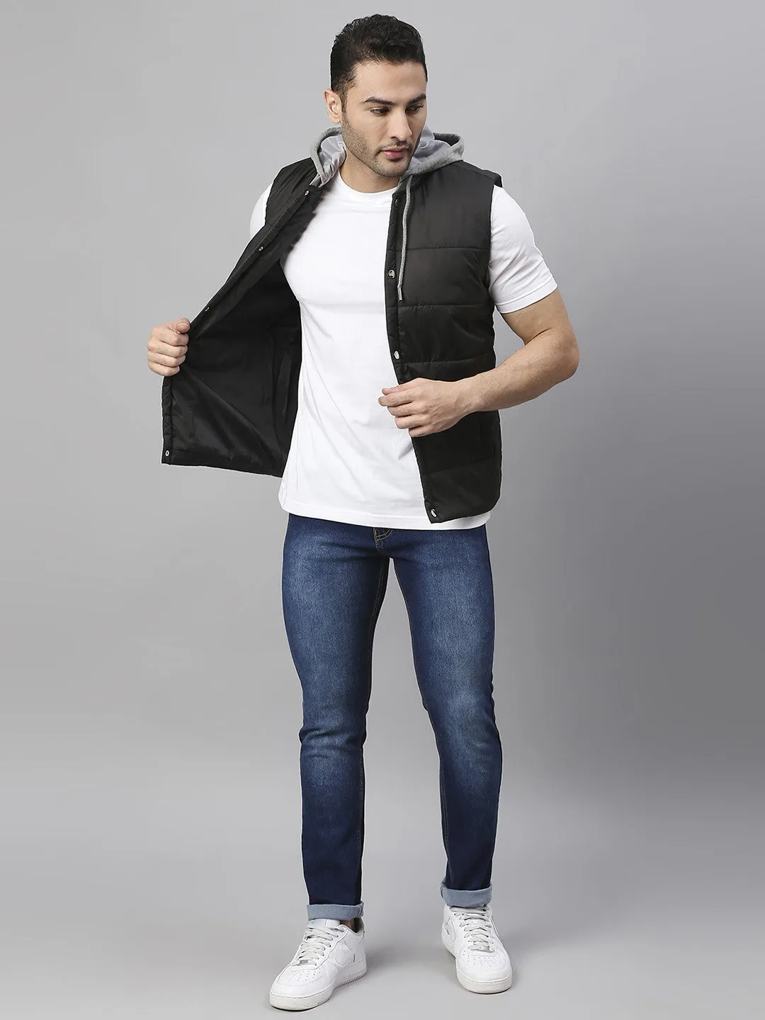 Mens Sleeveless Jacket - Lightweight Casual Winterwear  (Black)